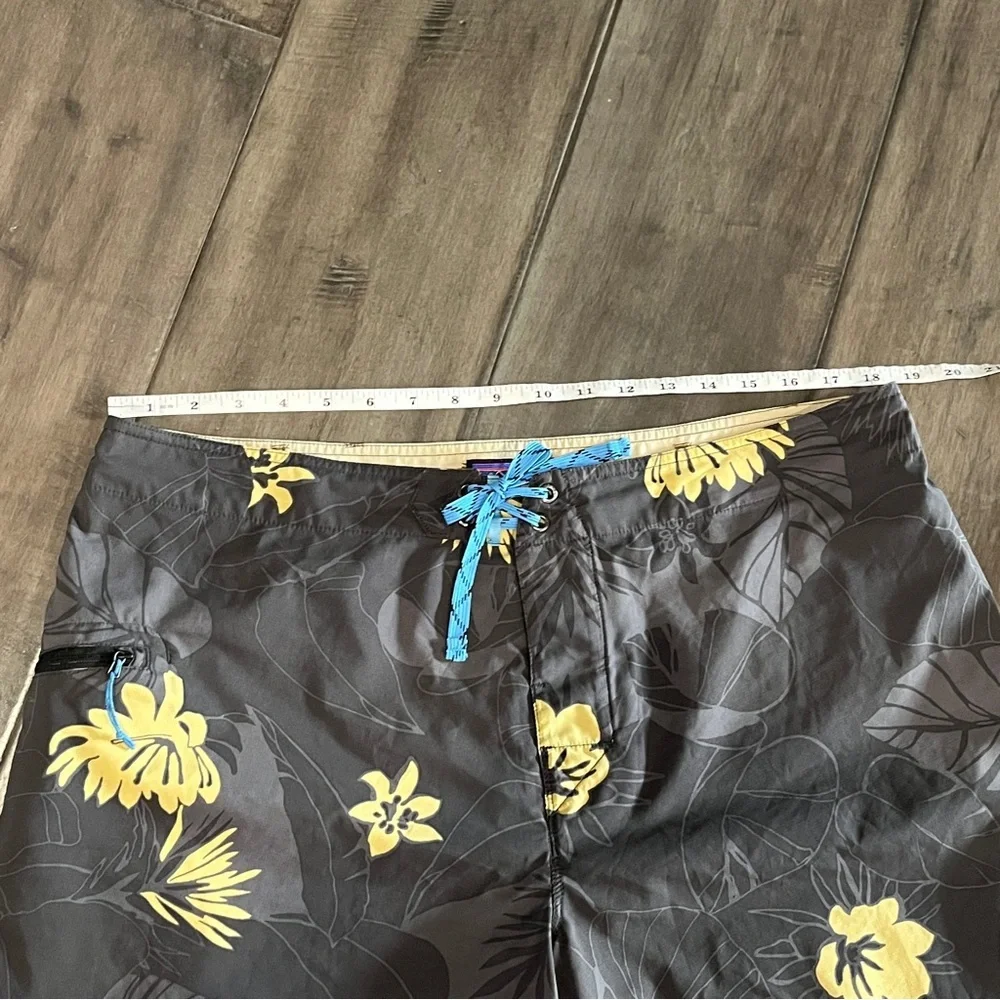 Patagonia Floral Hawaiian Swim Shorts - Size 38